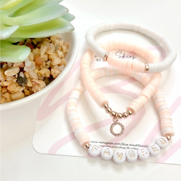Light Peach and White Heishi Favored Bracelet Stack - Picture 5 of 6